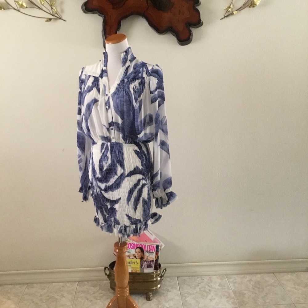 HP- LUXXEL BLUE&WHITE PRINT DRESS/LINED SHEER FULL SLEEVES/RUCHED BOTTOM/SZ S - Picture 6 of 11